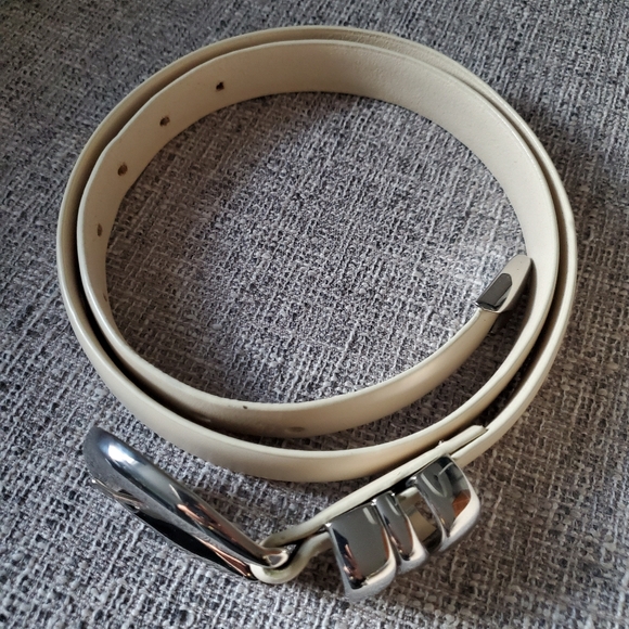 Madewell Triple Metal Keeper Belt, Ecru (M) - Picture 8 of 11